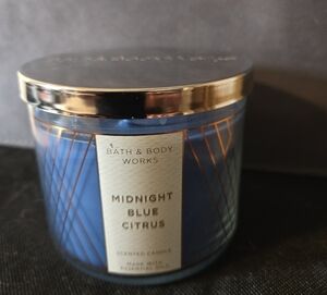 Bath & Body Works Midnight Blue Citrus Candle with Gold Lid